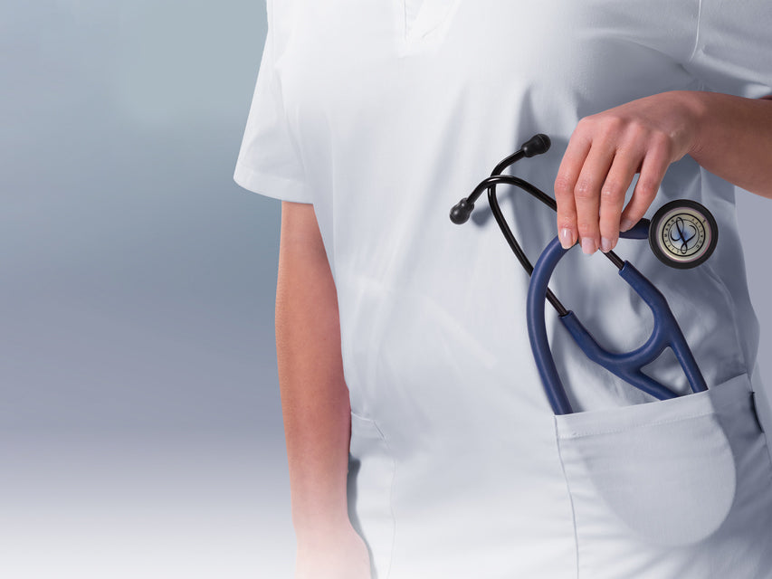 Littmann Cardiology IV – 6242C – dökkblá, regnbogaáferð (sérútgáfa)