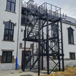 Svartmálaður JOMY flóttastigi úr áli