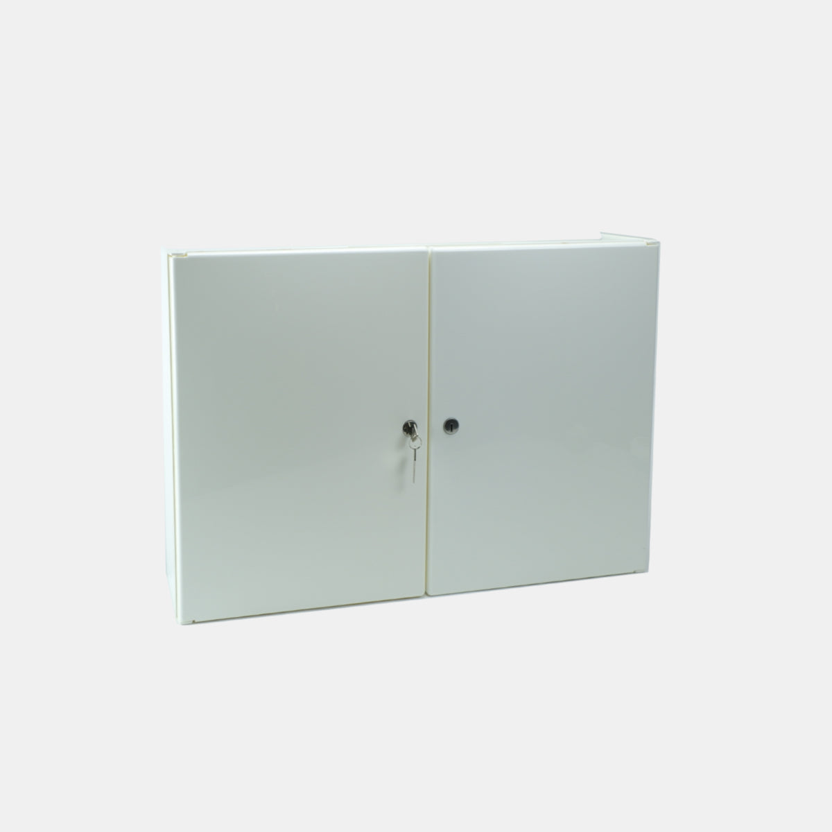 Læstur lyfjaskápur 480x400x200mm stál